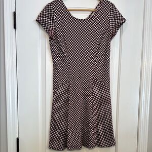 ⚫️ NY & CO. Maroon & White Patterned Dress Size Medium